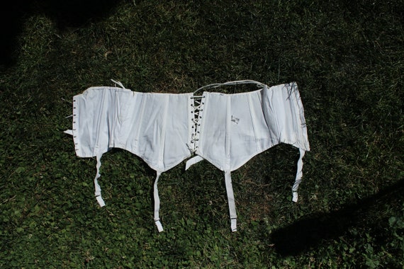 S/M-1950’s/60’s “Camp” Brand Fan Laced Girdle - Gem