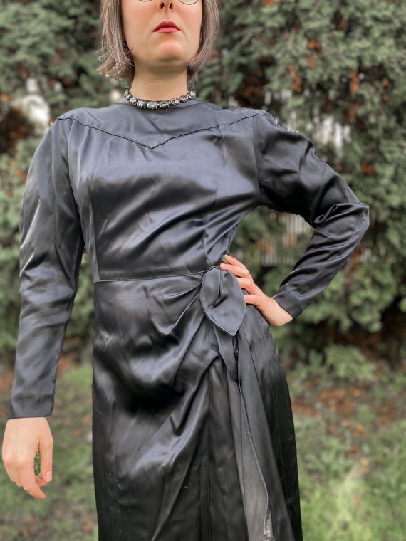 1940’s Rayon Satin Dress - image 2