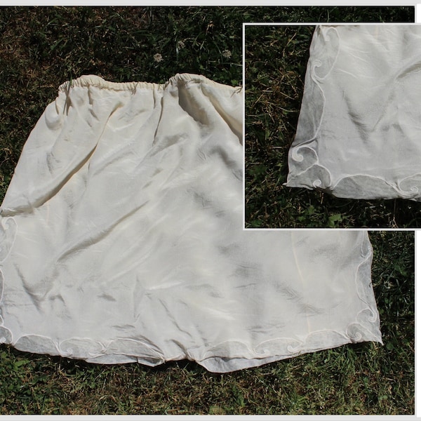 XL/2X- 1930’s/40’s Silk Tap Pants with Decorative Cutwork Trim