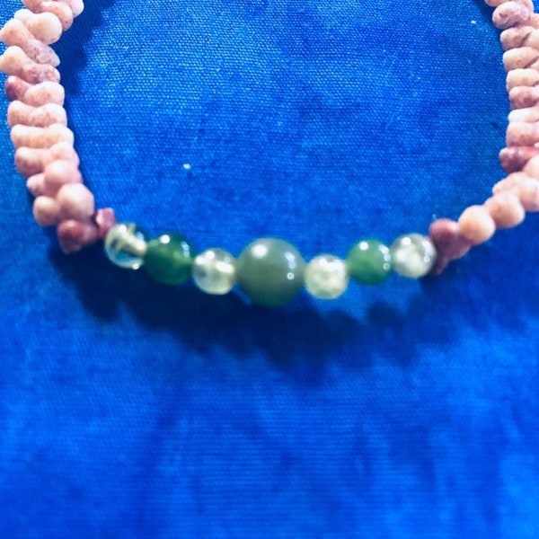 Kaua'i Kahelelani Shell Bracelet with Peridot & Jade