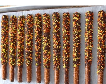 12 Fall Halloween chocolate covered pretzel rods