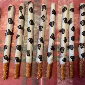 12 Barnyard farm animals cow chocolate covered pretzels