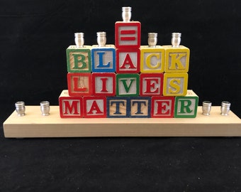 Black Lives Matter BLM Menorah DONACIÓN Bloques de madera Judaica Judía Hanukkah Justicia Social Racial Igualdad