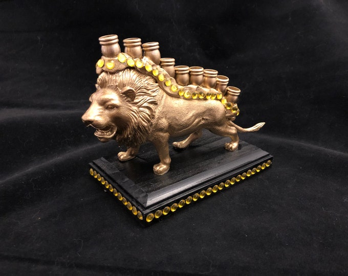 Meroarah Gold Lion Menorah Hanukkiah Judaica Hanukkah Bling Etsy