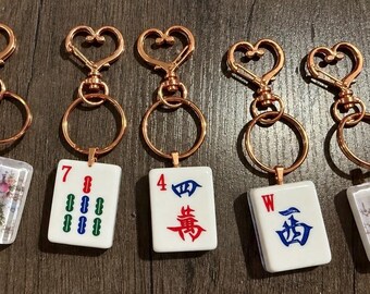 本物の麻雀牌キーホルダー｜麻雀ギフト｜麻雀バッグチャーム｜牌の色を
