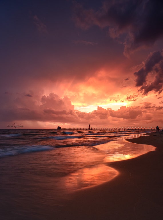 Is Grand Haven Dewey Hill Christmas 2022 Grand Haven Sunset / Storm / Lighthouse / Beach / Grand Haven | Etsy Ireland