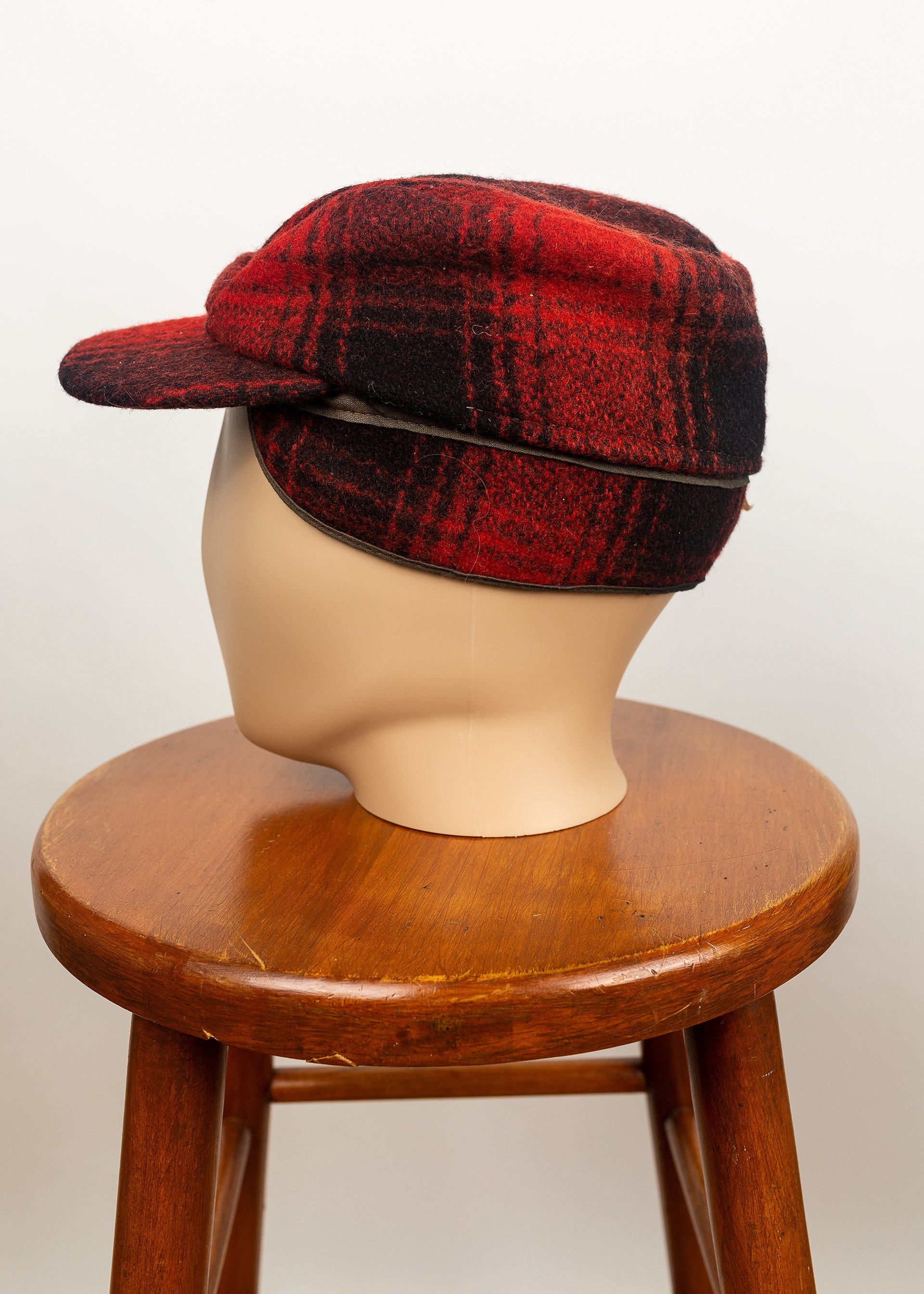 Vintage 70s Wool Insulated Red Buffalo Plaid Flat Top Hunting Trapper Cap with Ear Flaps Size 7-1/8