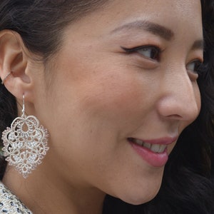 Elegant Beige Lace Earrings 'Olivia', Unique Earrings, Ivory-Pewder-Sparkle Beads, Women Accessories, Beaded Earrings, Statement Jewelry zdjęcie 10