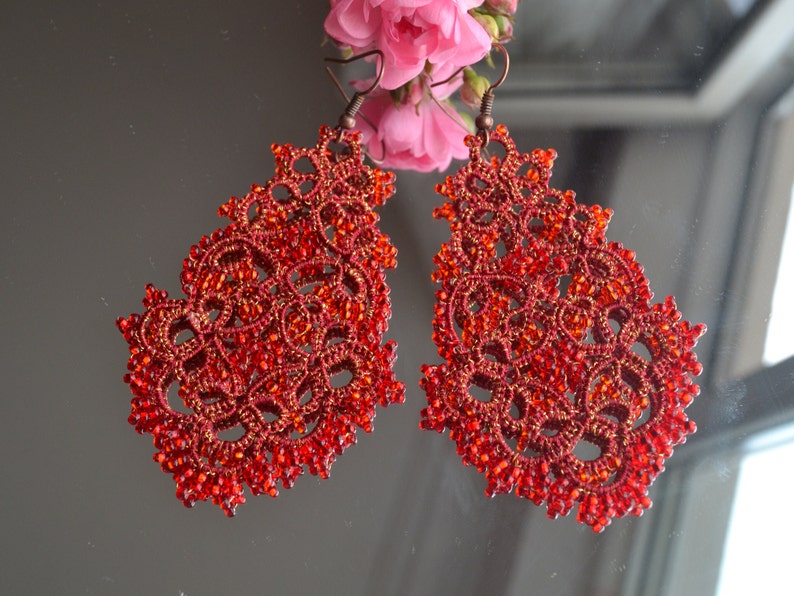 Beaded Earrings 'Big Autumn Anna', Tatted Lace Jewelry, Unique Earrings, Crochet Earrings, Beaded Earrings, Women Accessories, Frivolite, imagem 5