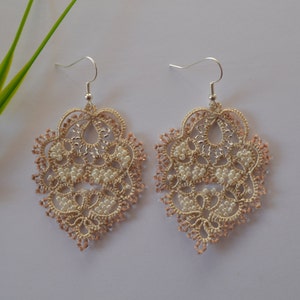 Elegant Beige Lace Earrings 'Olivia', Unique Earrings, Ivory-Pewder-Sparkle Beads, Women Accessories, Beaded Earrings, Statement Jewelry zdjęcie 6