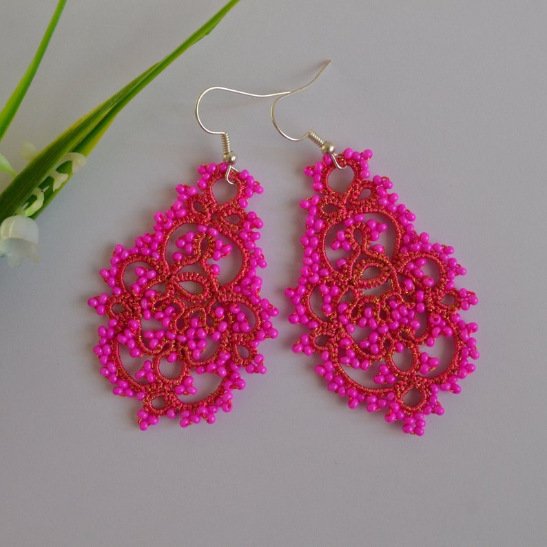 Tatting Earrings 'Penelopa', Unique Earrings, Chandelier Earrings, Statement Earrings, Victorian Jewelry, Women Accessories, Boho earrings Różowy