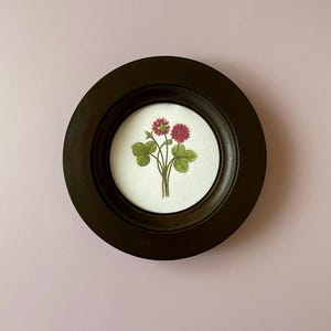 circle picture frame, round picture frame, wide wooden frame, hoop frame, embroidery frame,frame picture, brown frame