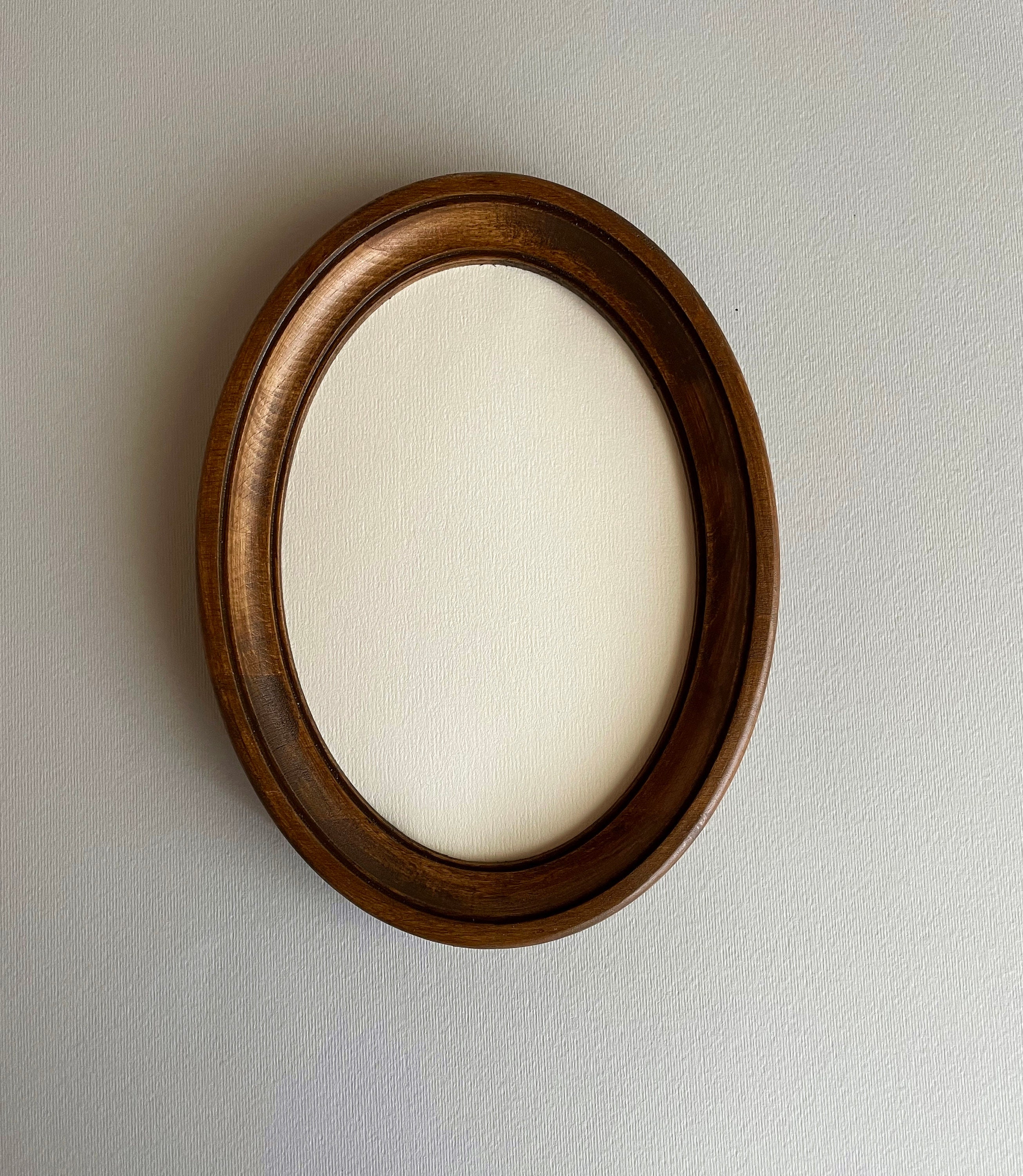 Oval Frame 5 х 7 Inches Dark Brown Wooden Oval Frame Oval Photo