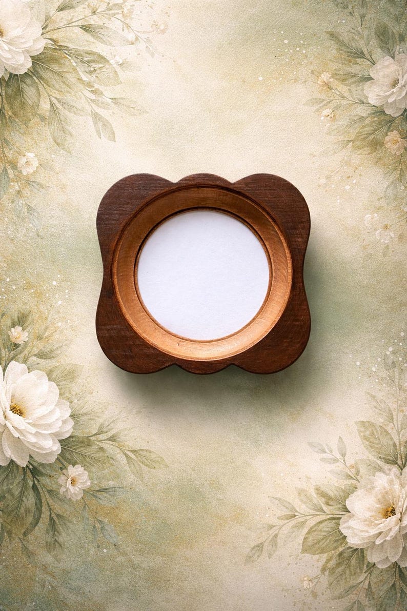 Brown Round Rustic Photo Frame for Wall Mounting, All Sizes, Original ...