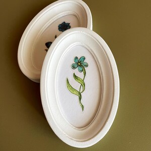 Classic Photo Frame, White Oval frame, picture frames, natural wood frame, hoop frame, wooden oval frame,