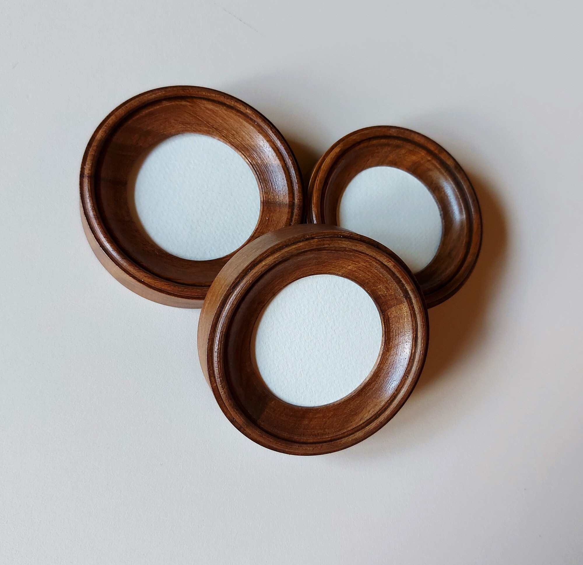 Small picture frames 2x2 Сircular frame Round frame round Etsy