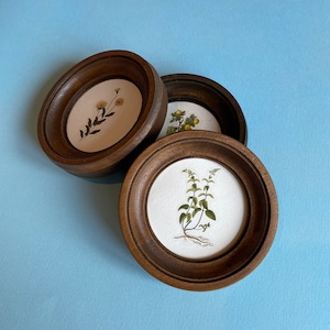 Vintage round frame brown round frame round photo frame  round picture frames  round frame  picture frames