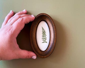 small brown frame,small oval frame,mini oval frame,oval picture frame,oval frame 2 x 4,Natural Picture frames,christmas gift,brown frame