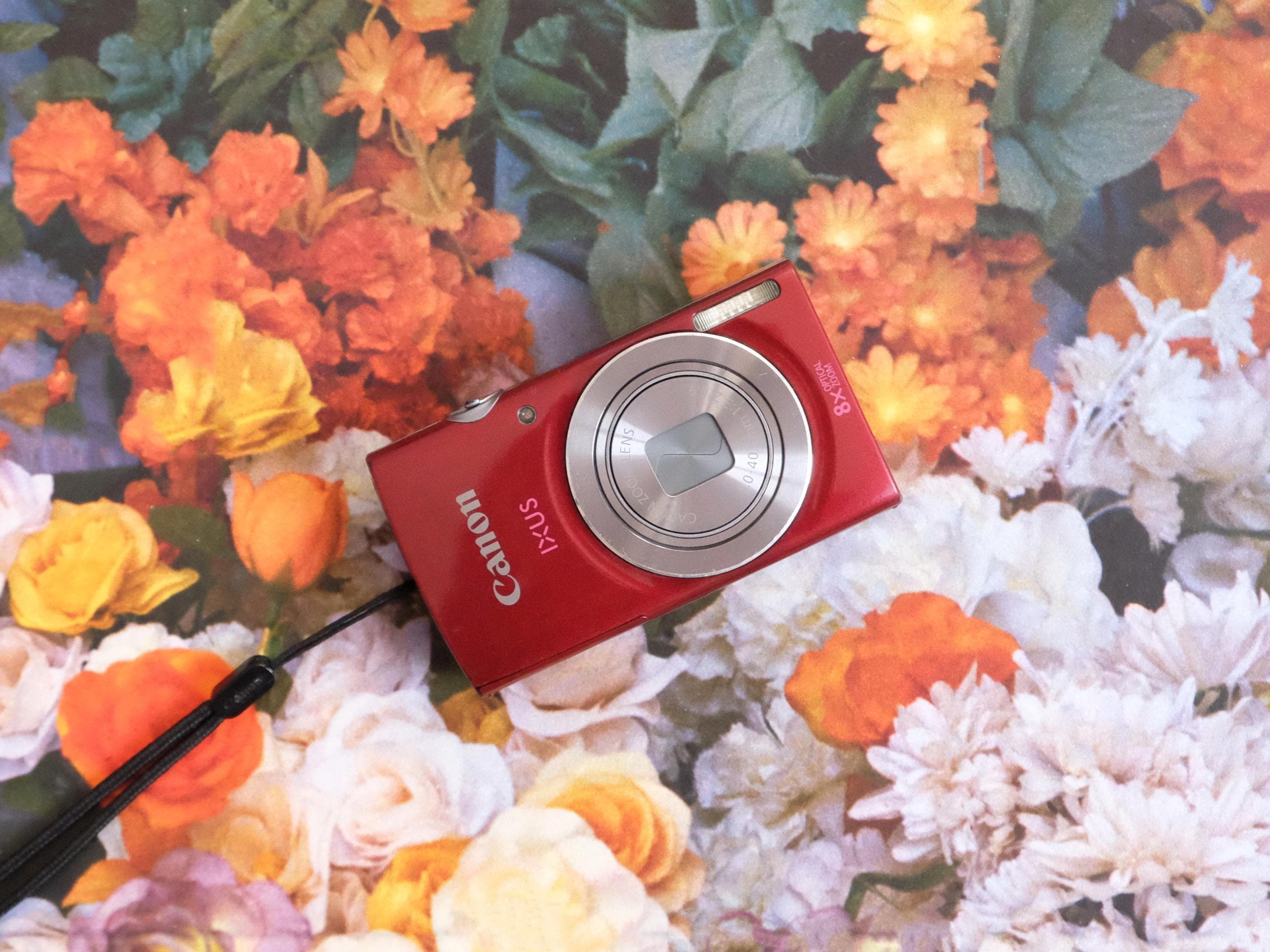 Canon IXUS 145 16MP 光学8倍ズーム コンパクトデジタルカメラ 