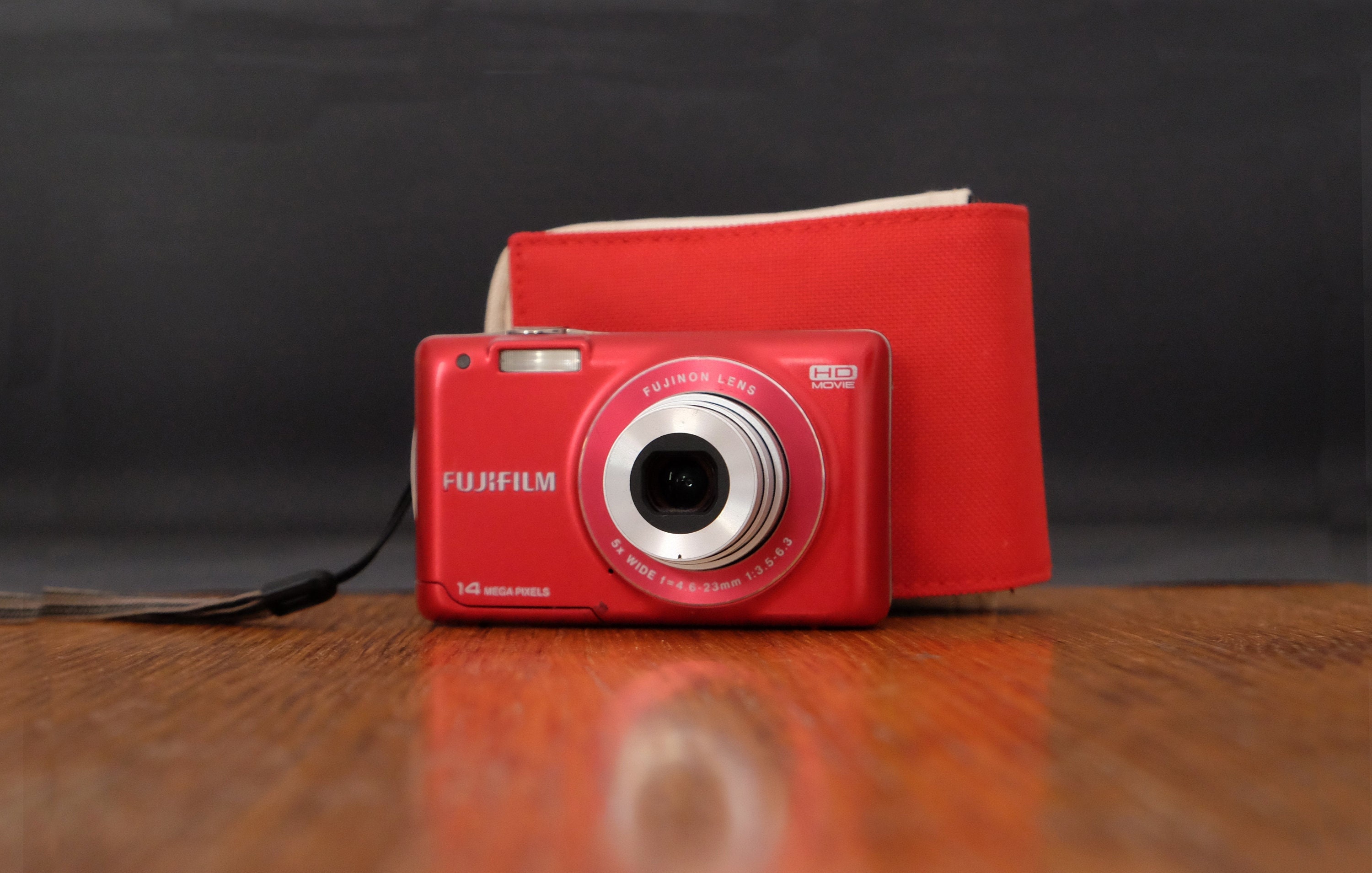 Fujifilm Finepix JX500 14MP 5x Optical Zoom Compact Digital Camera 