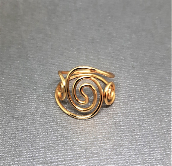 gold ring for girlfriend birthday