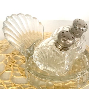 Vintage Glass Art Deco Salt And Pepper Shakers with Clam Shell/Fan Tray Chrome Tops