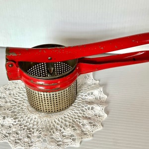 Vintage Potato Masher/Vegetable Masher/Rice Masher - 1950&#39;s Kitchenware - Mid-Century