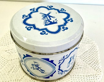 Vintage Dutch Holland Tin - Windmill On Lid - White/Blue Diameter Measures 4in - Height Measures 3.25