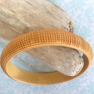 One Genuine Vintage Rare Textured Mustard Bakelite Bracelet
