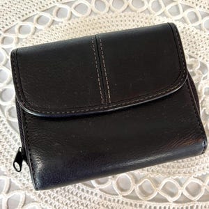 Cartera BUXTON vintage negra con cierre a presión, piel de vaca de grano superior, sección dividida con cremallera para cambio, billetera y tarjeta, 4,25 x 3,5 pulgadas