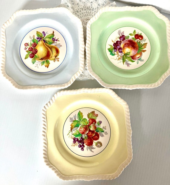 Vintage Johnson Bros. Fruit Plates (set of 6) - England - Etsy Canada