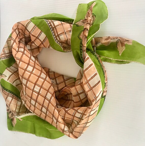 Vintage Silk Scarf With Roses and Green Border - … - image 4