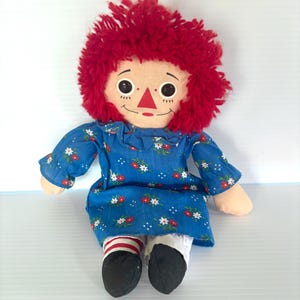 Vintage Raggedy Ann Doll  - HASBRO SOFTIES - USA - Measures 12in Tall- Collectable