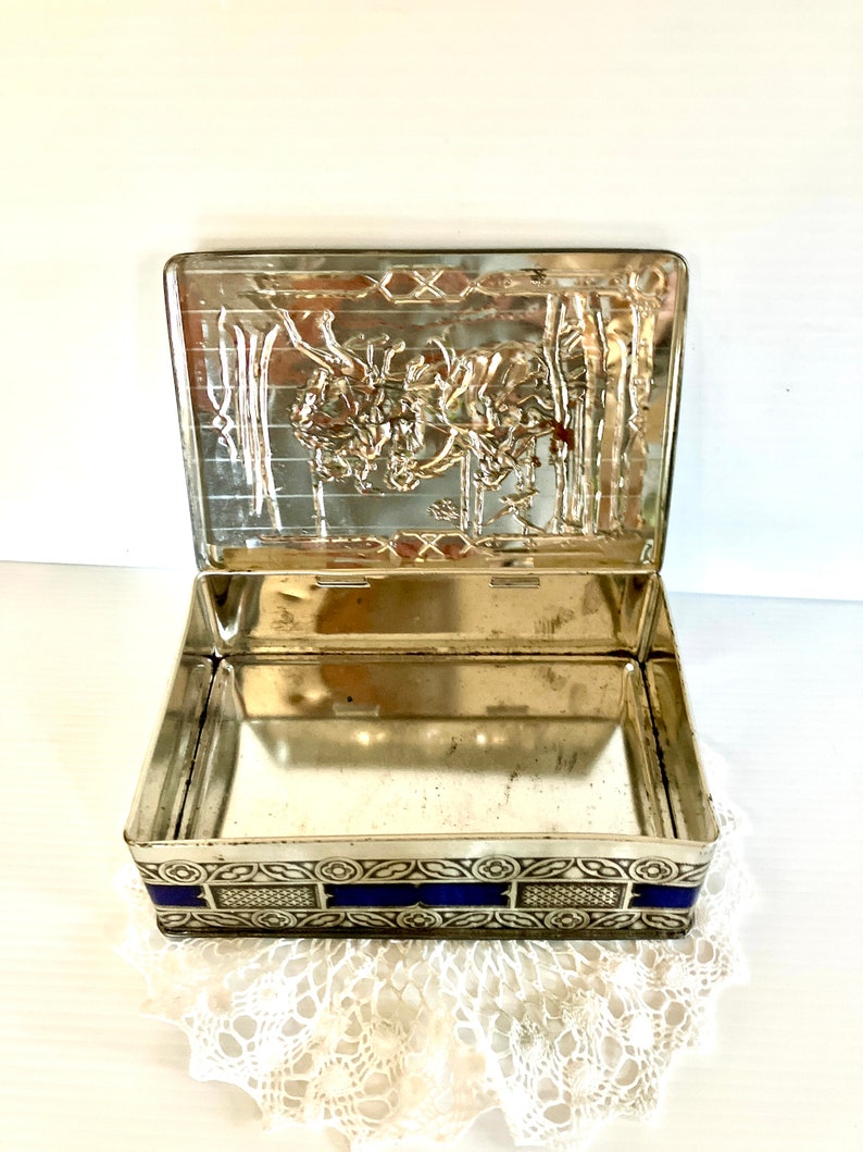 Vintage Blue/Silver Riley's Toffee Tin Hinged Lid Medieval/Renaissance Hunting Scene in Blue and Silver Embossed image 3