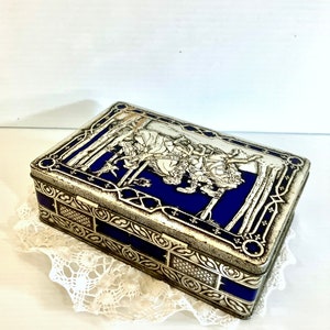 Vintage Blue/Silver Riley's Toffee Tin Hinged Lid Medieval/Renaissance Hunting Scene in Blue and Silver Embossed image 4