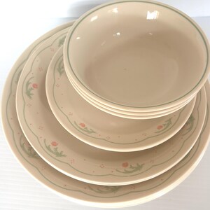 Vintage Corelle Calico Rose Dinnerware Set (13 Piece)