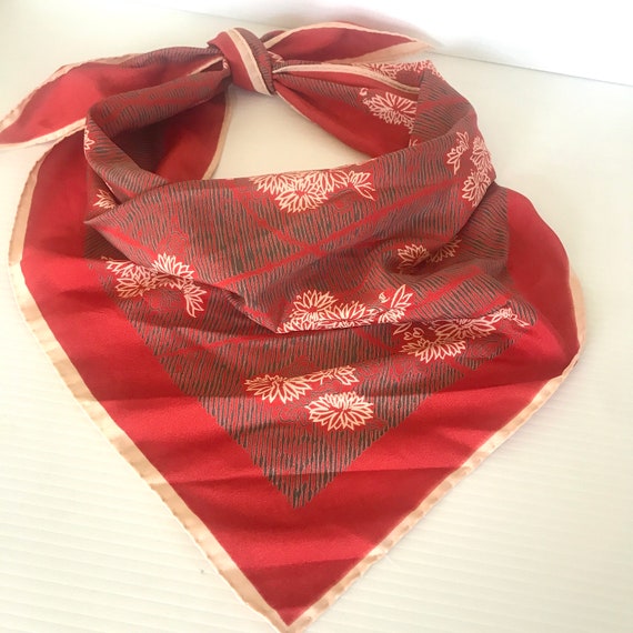 Vintage Scarf - Polyester - Triangle Shape -  Red… - image 6