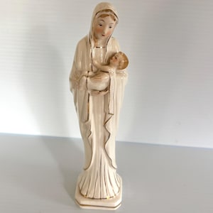 Vintage Mother Mary w/Baby Statue -Figurine Madonna/Religious Statue/Virgin Mary - Measures 9.25in Tall