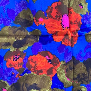 Gorgeous Vintage Colorful Fabric Abstract Floral - Blue/Flowers - 44in. x 63in.