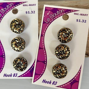 Vintage La Mode Floral Buttons: Black & Gold Plastic, Set of 6 (NOS 9/16in.)
