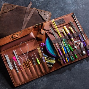 leather case for knitting needles & crochets needle case personalized sewing organizer Christmas gift for mom mother grandmother crochet kit