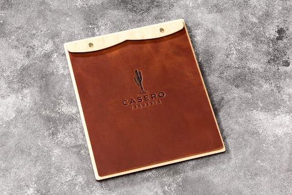 木製メニューボード（レザーカバー付き） | レストランメニュー