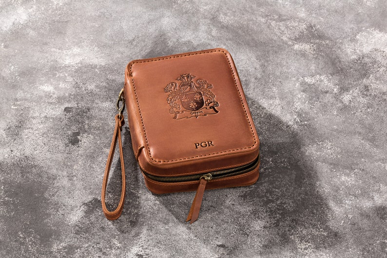 cigars accessories for men Personalized leather cigars case for trip The case is suitable for all types of cigars image 3