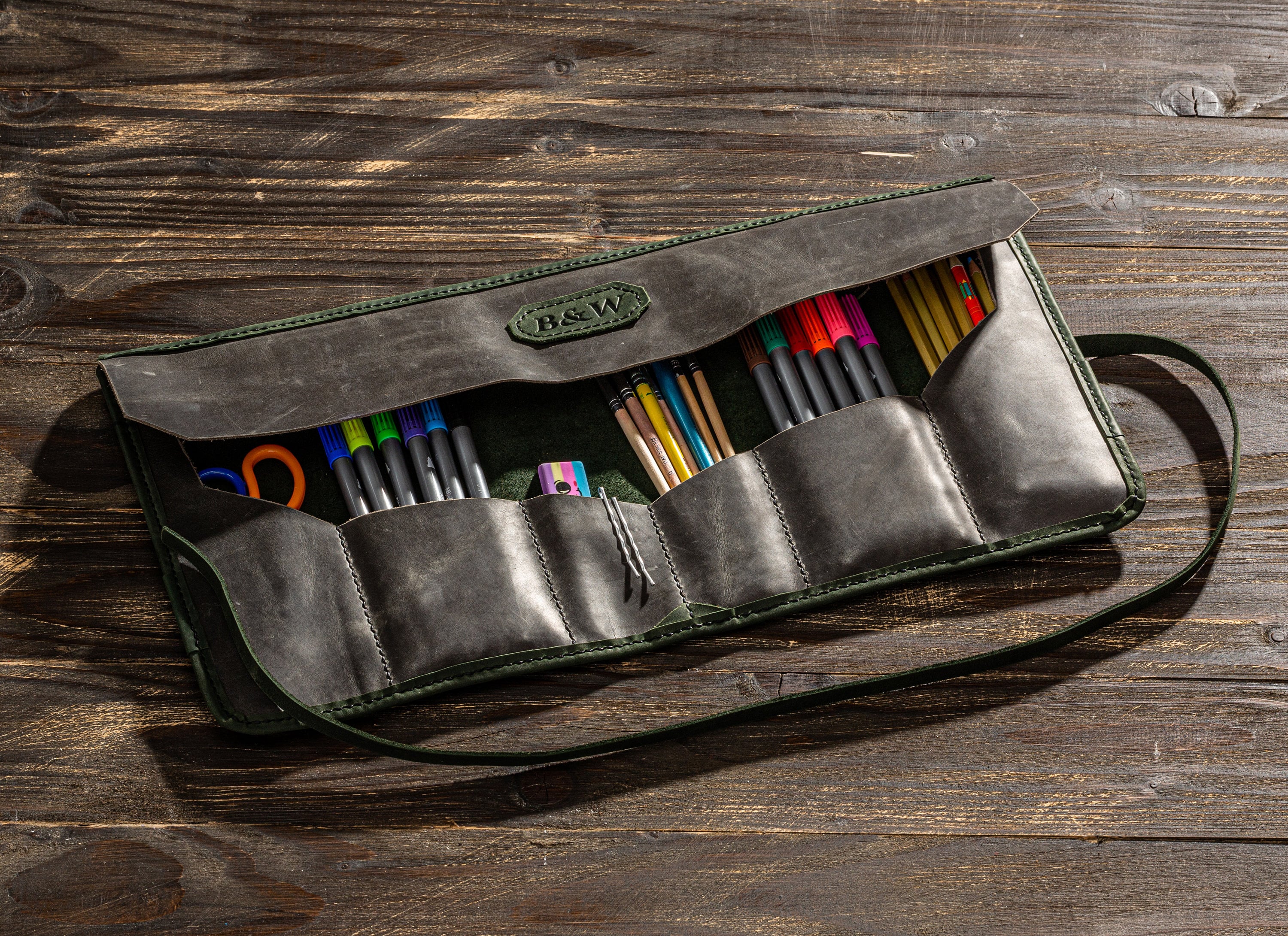 Personaliziered leather Pencil Roll, Pen Roll, Pencil Roll Up Case, Artist  pouch, Pencil Travel Case, Makeup brushes roll