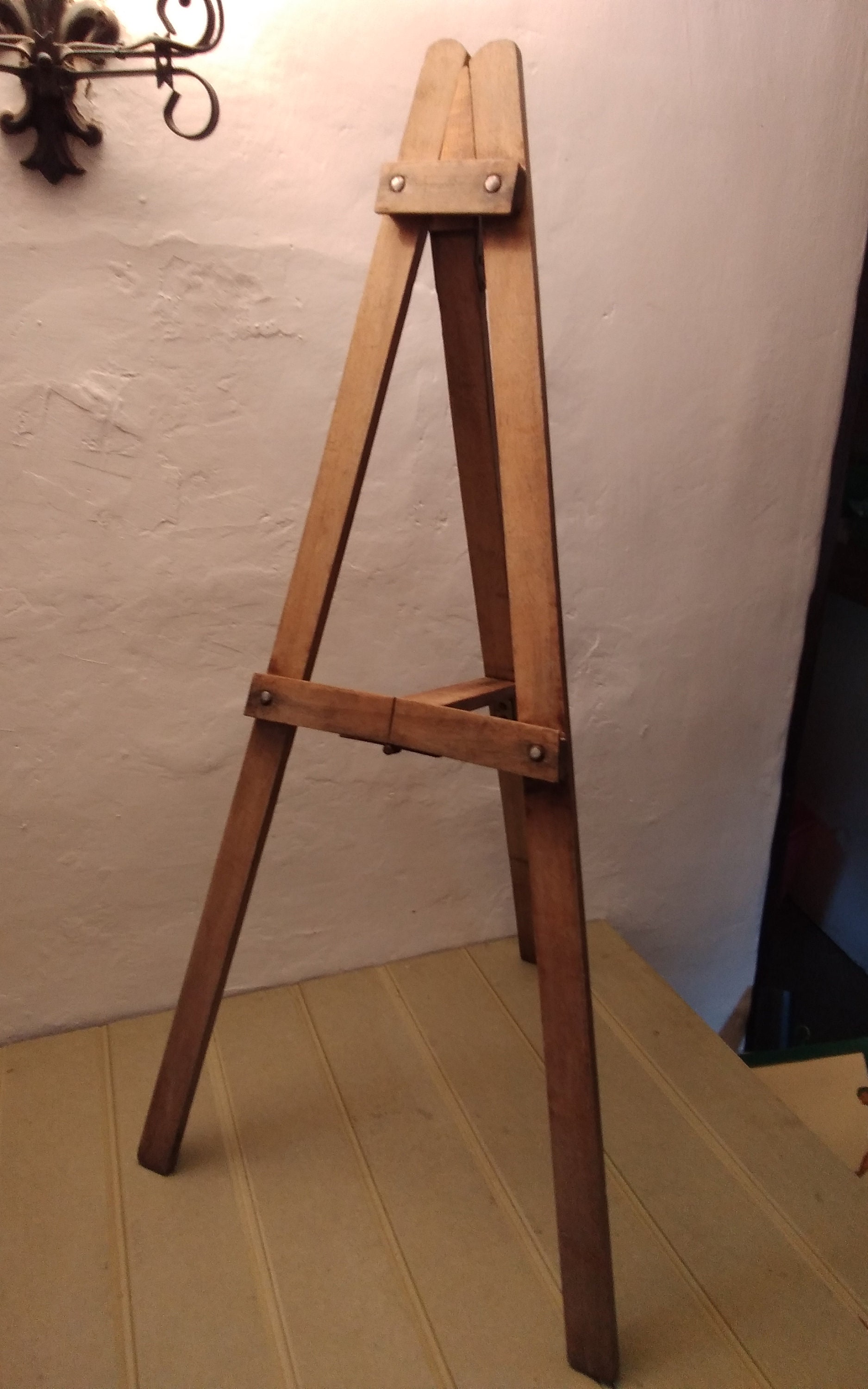 Heavy Weight Wood Easel Holds 65lbs . 5ft Solid Wood Stand for 50 Large  Signs, Art, Wedding, Wood, Acrylic, Mirror, Frames, Flat Screen TV 