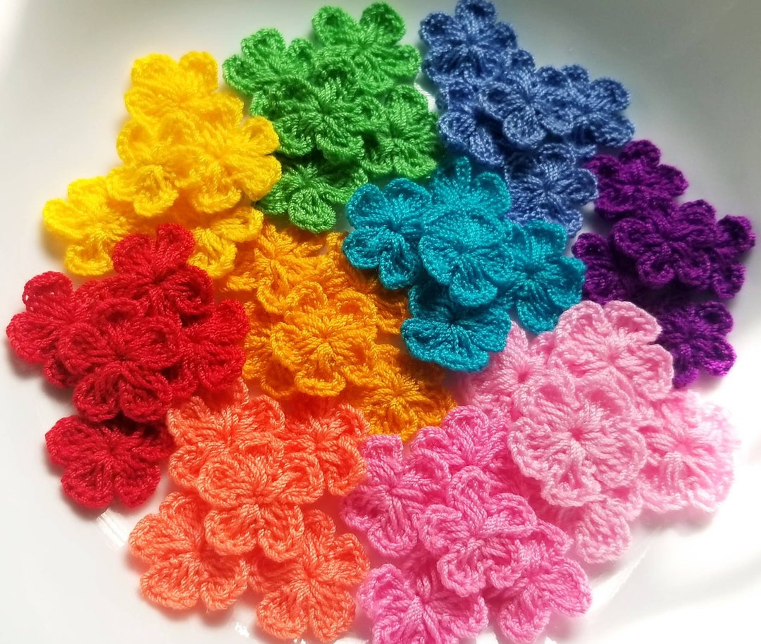 50 Colorful Bold Mini Crochet Flowers, Multi Color Flowers, About 3/4 ...
