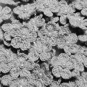 Silver Gray Mini Crochet Flowers with Small Pearl beads, bulk small flower appliques, So romantic, Fast Shipping, Choose Quantity