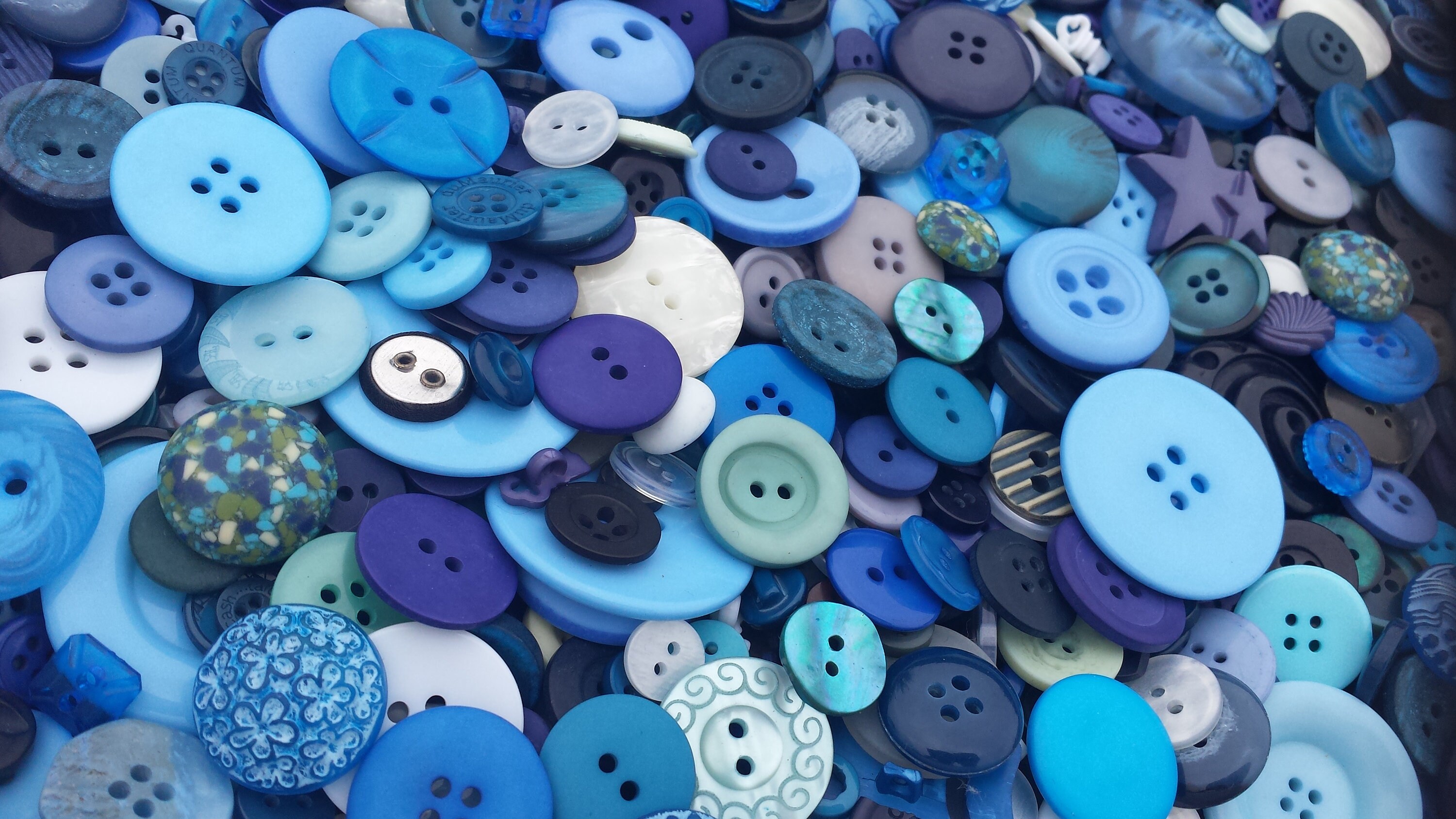 100 buttons. 100 buttons