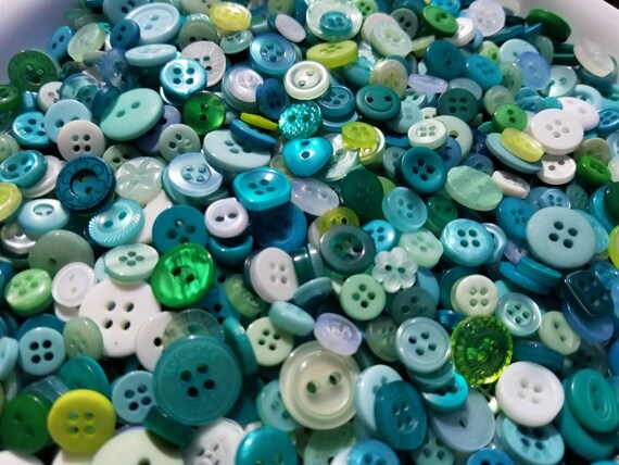 200 Small Caribbean Wave Buttons, Many Small Sizes and Styles