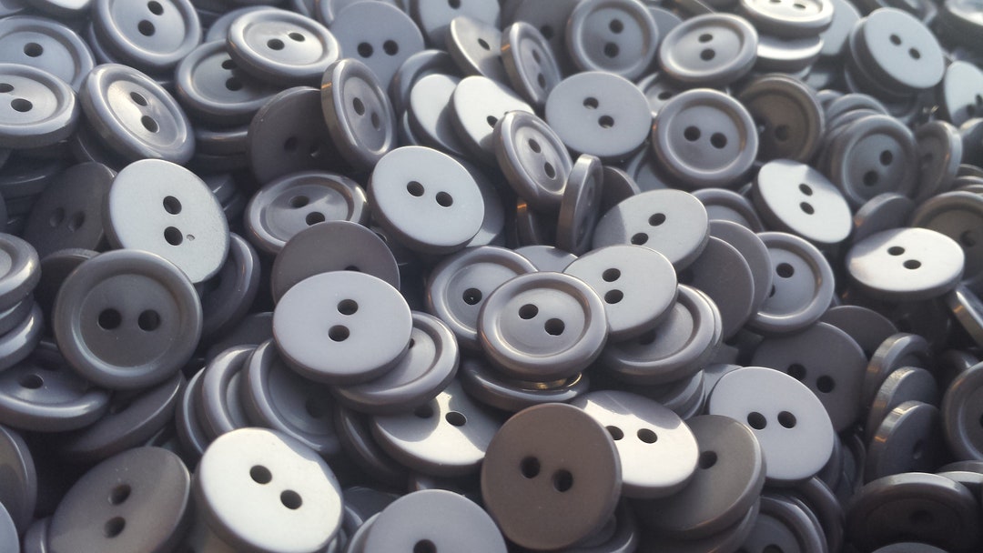 50 or 100 Gray Round 2-hole Buttons With Rims, Size 15mm, Flat Back ...